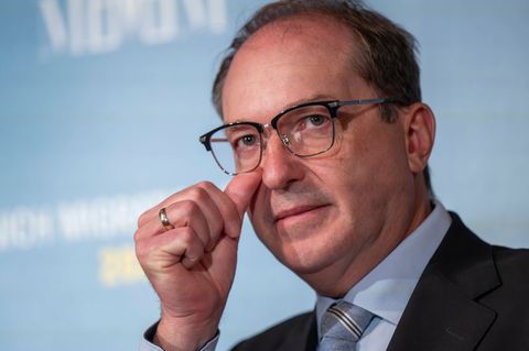 Bundesinnenminister Alexander Dobrindt will beim Thema Migration weiter Druck machen und die europäische Asylpolitik "schärfen u