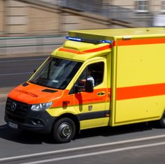 Alle Einsatzkräfte von Polizei, Feuerwehr und Rettungsdienst werden bei der Versorgung der Verletzten benötigt. (Symbolbild) Fot