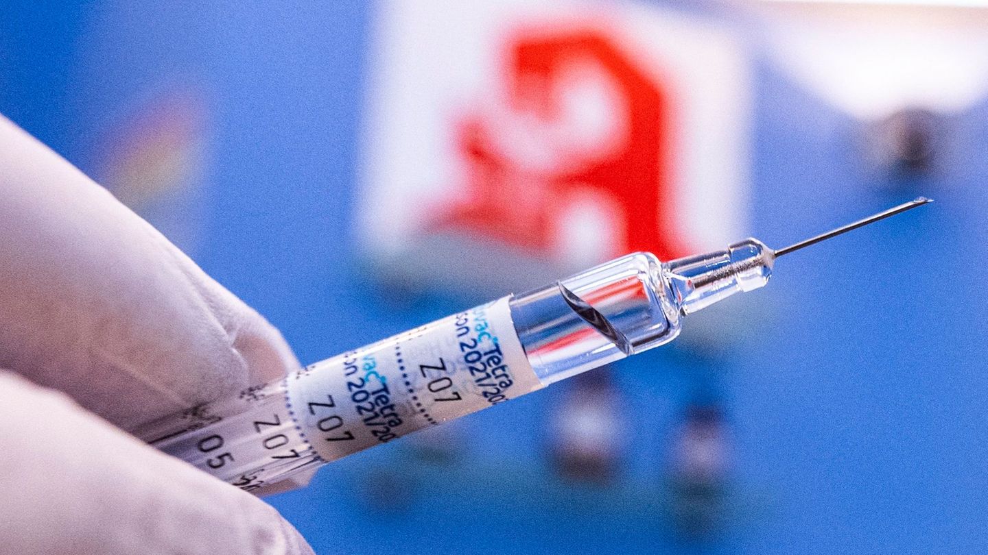 Grippeschutzimpfung in NRW-Apotheken bis in den späten Abend - am 8. Oktober ist das möglich. (Symbolbild) Foto: David Inderlied