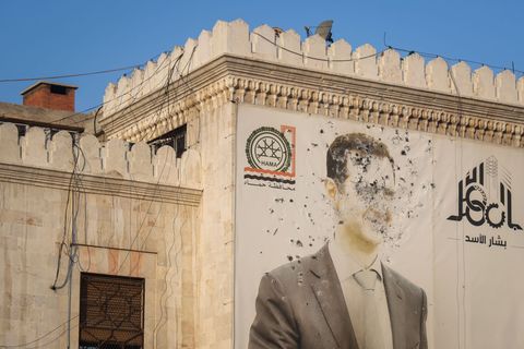 Der fast 14-jährige Bürgerkrieg hat Syrien tief gespalten. Foto: Omar Albam/AP/dpa