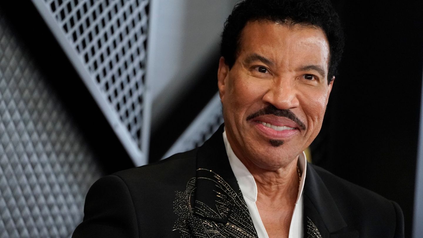 Autobiography of music star: Music star Lionel Richie reveals his fears in memoirs