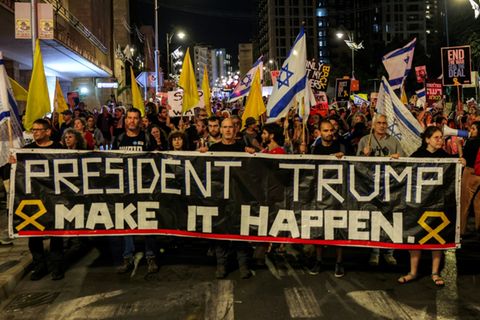 Demonstranten in Jerusalem fordern ein Ende des Gazakriegs
