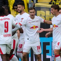 Christoph Baumgartner (RB Leipzig, M) jubelt über seinen Treffer zum 0:1. Foto: Bernd Thissen/dpa