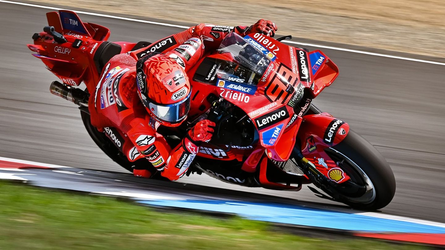 MotoGP: A week after the title triumph: Márquez injured after falling
