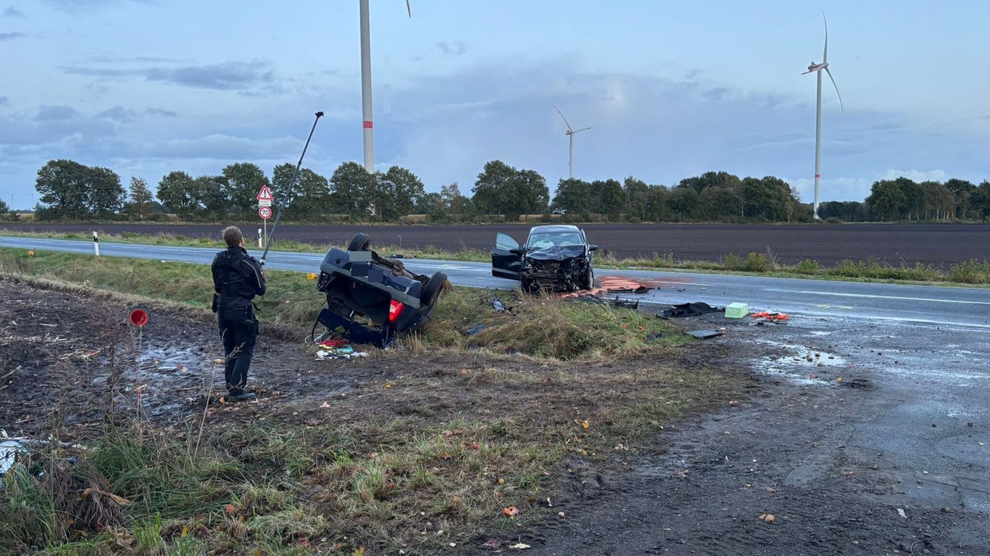 Bei einem Unfall im Landkreis Stade ist ein Mann tödlich, ein anderer schwer verletzt worden. Foto: -/Polizeiinspektion Stade/dp