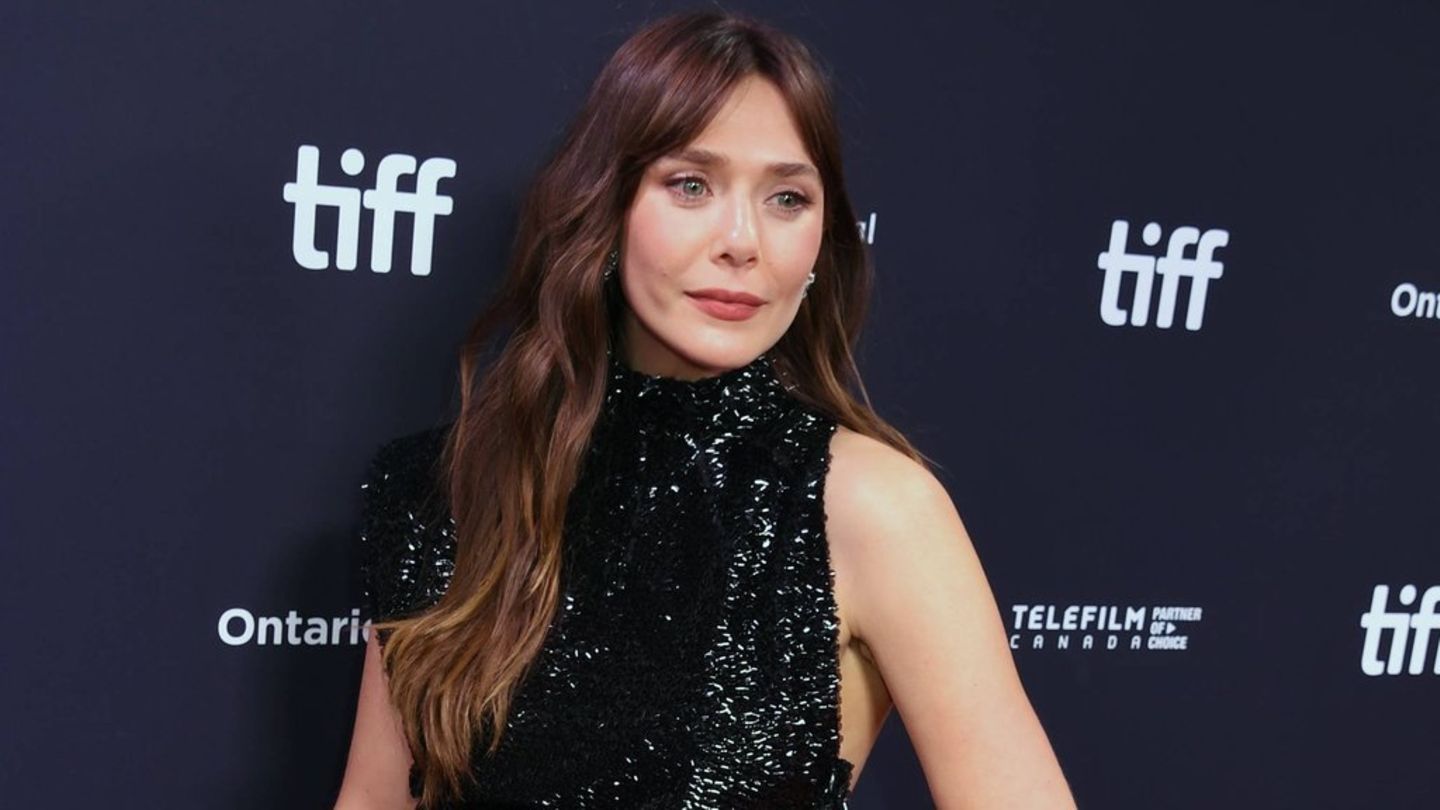 Elizabeth Olsen spielte über lange Jahre im MCU die Scarlet Witch.