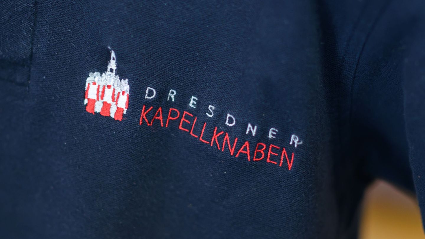 Der Ulmer Kirchenmusiker Gregor Simon hat den ersten Kompositionswettbewerb in der Geschichte der Dresdner Kapellknaben gewonnen