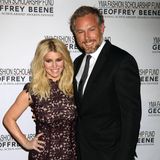 Sängerin Jessica Simpson, 44, und Ehemann Eric Johnson, 45, verkündeten im Januar nach zehn Jahren Ehe ihre Trennung. Simpson und der frühere Football-Spieler hatten 2014 geheiratet und haben drei Kinder. Die Sängerin, die mit Songs wie "I Wanna Love You Forever" berühmt geworden war, war zuvor zwischen 2002 und 2005 mit dem Sänger Nick Lachey verheiratet gewesen