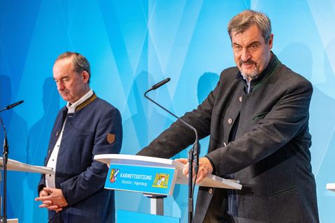 Bayern will seine führende Rolle bei der Entwicklung von Chips ausbauen. (Archivbild) Foto: Armin Weigel/dpa