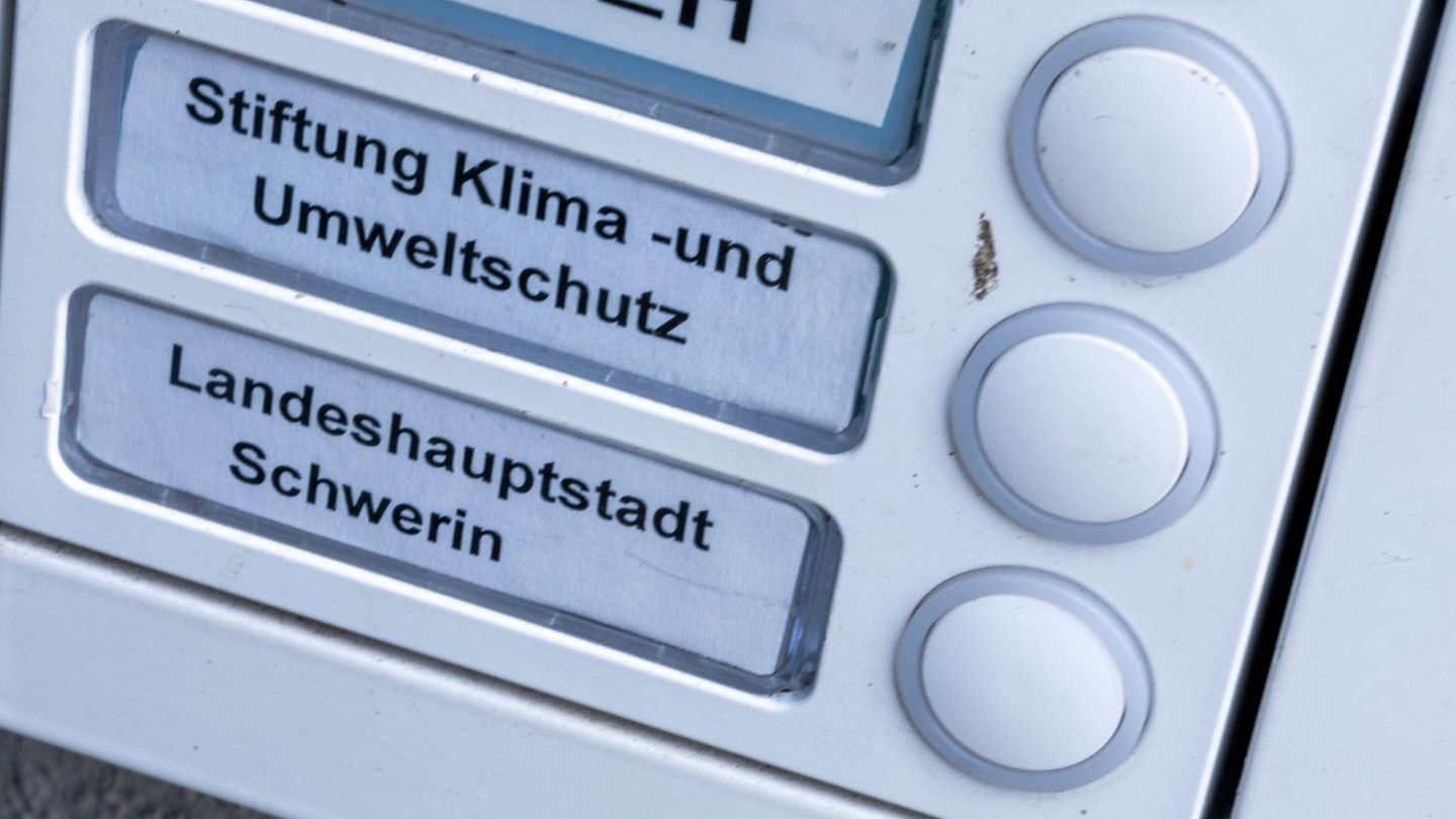 Um die Zukunft der umstrittenen Klimastiftung MV wurde lange gestritten. Das Land ist nun endgültig raus. (Illustration) Foto: J