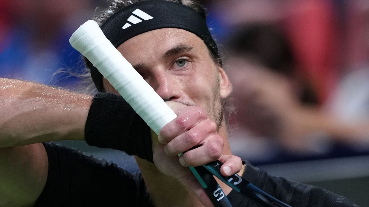 Alexander Zverev ist auch in Shanghai früh ausgeschieden. Foto: Andy Wong/AP/dpa