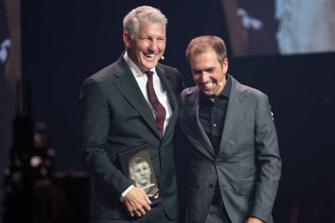 Bastian Schweinsteiger (l.) und Philipp Lahm bei der Gala in Dortmund.