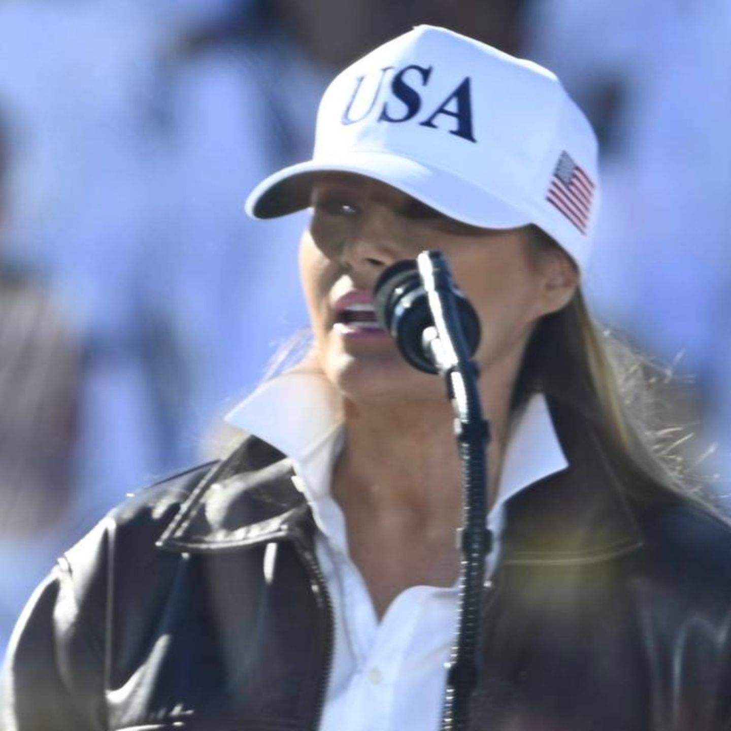 First Lady Melania Trump hält emotionslose Rede bei der US-Navy