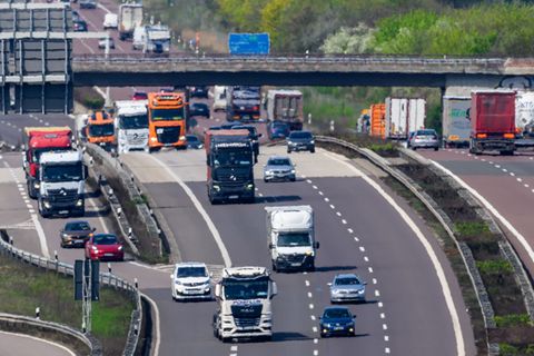 In der Logistikbranche in Sachsen-Anhalt sind nach Schätzungen mehr als 80.000 Menschen beschäftigt. (Archivbild) Foto: Hendrik