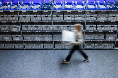 Noch einmal viel Arbeit für die Wahlhelfer: Rund 50.000 Stimmen aus 153 Stimm- und Briefwahlbezirken müssen neu ausgezählt werde