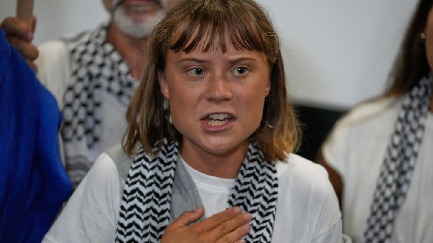 Greta Thunberg keilt gegen US-Präsident Trump. (Archivbild) Foto: Petros Giannakouris/AP/dpa