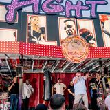 Boxbude auf der Rheinkirmes in Düsseldorf