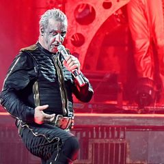 Lindemann ist als Ehrengast zum Leipziger Opernball eingeladen (Archvbild) Foto: Malte Krudewig/dpa