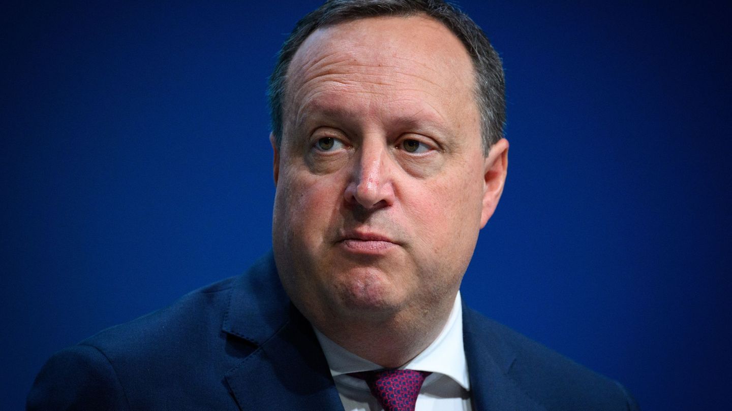 Markus Haas muss als Vorstandschef von O2 gehen. (Archivbild) Foto: Bernd von Jutrczenka/dpa