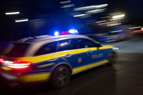 Der Bus war zum Zeitpunkt des Unfalls nur mit wenigen Menschen besetzt.(Symbolbild) Foto: Marijan Murat/dpa