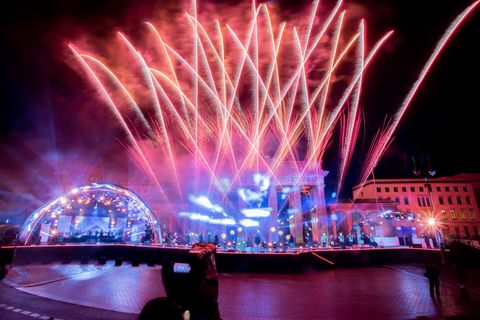 Ortswechsel: Die ZDF-Silvestershow findet in diesem Jahr nicht in Berlin, sondern in Hamburg statt. (Archivbild) Foto: Christoph