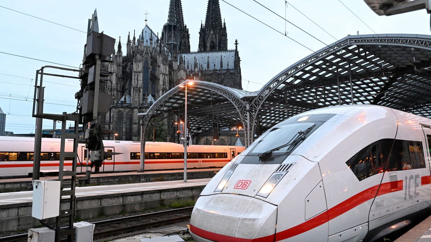Der Kölner Hauptbahnhof wird im November für zehn Tage fast komplett gesperrt. (Archivfoto) Foto: Roberto Pfeil/dpa