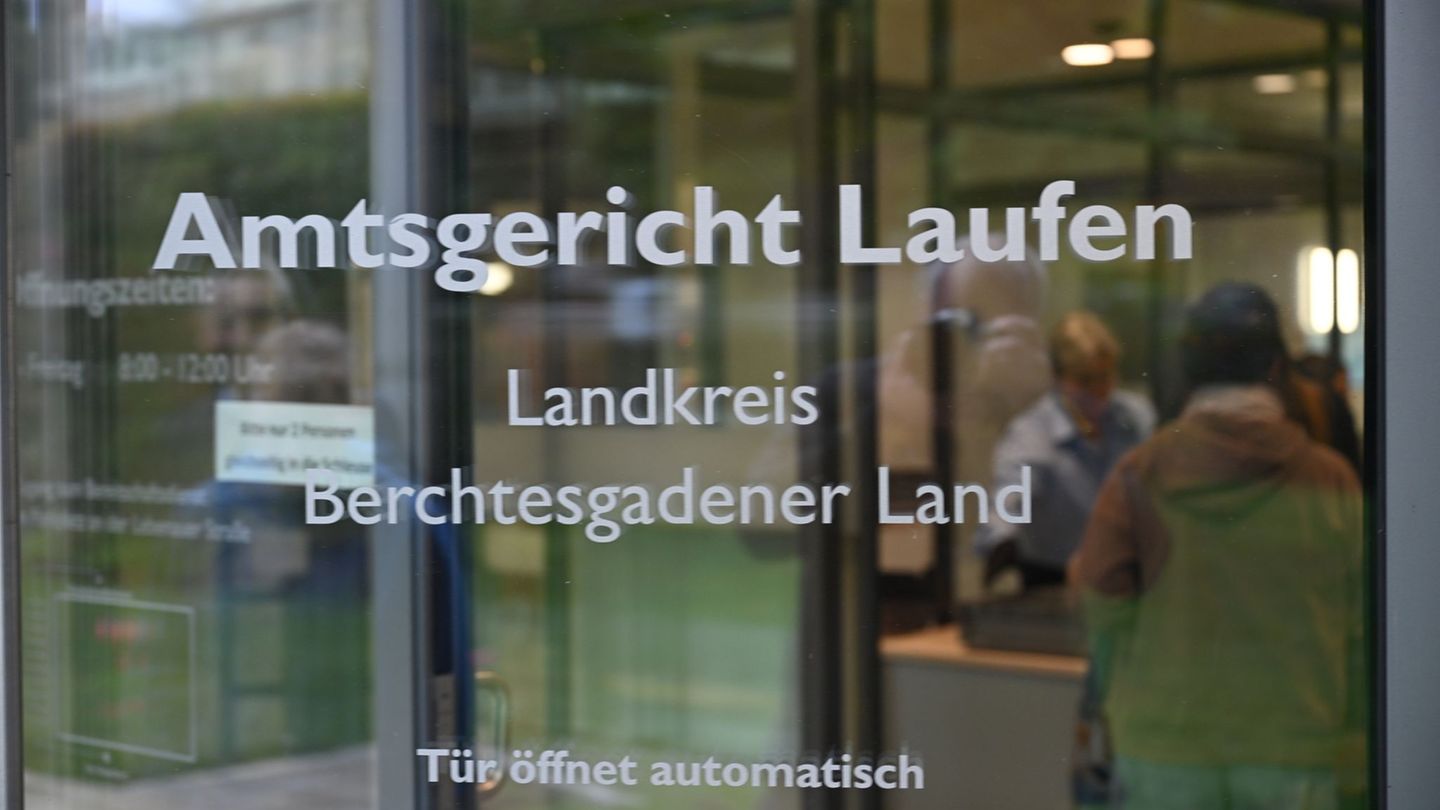 Der Prozess um den mutmaßlichen Mord an der Studentin Hanna in Aschau wird fortgesetzt, aus Platzgründen am Amtsgericht Laufen.