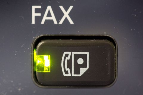 In den Ministerien im Südwesten gibt es noch viele Faxgeräte. (Symbolbild) Foto: Kay Nietfeld/dpa