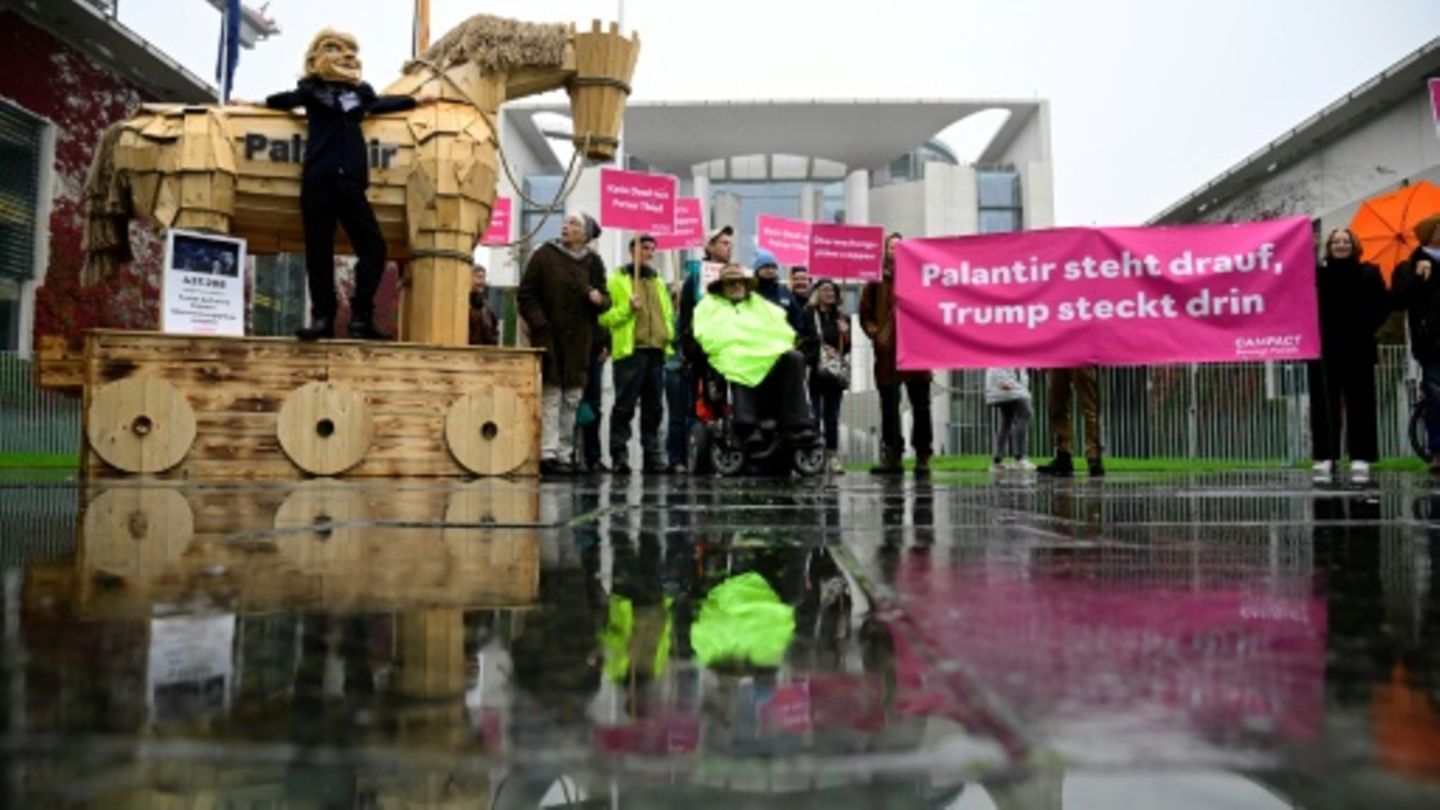 Protest vorm Kanzleramt