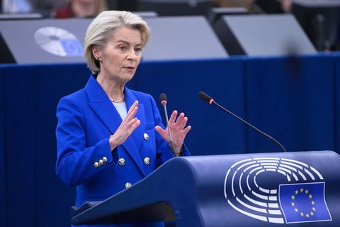 Kommissionspräsidentin Ursula von der Leyen rief angesichts der Bedrohungen aus Russland dazu auf, darauf nicht nur zu reagieren