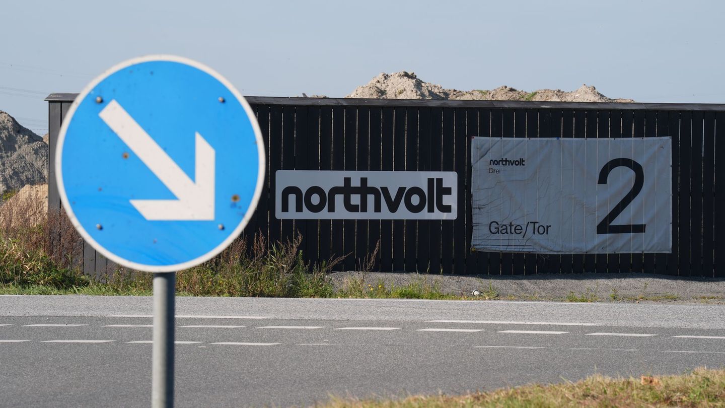 Was wird aus der Baustelle des insolventen Batterieherstellers Northvolt bei Heide? Foto: Marcus Brandt/dpa