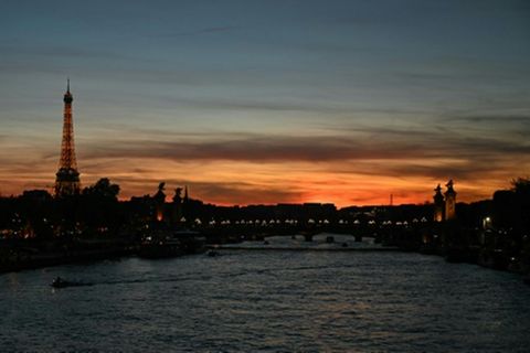Leuchtendes Paris