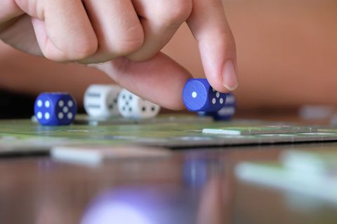 Spielerisch lernen - Grundschulen in Sachsen bekommen Unterstützung. (Archivbild) Foto: Sebastian Willnow/dpa-Zentralbild/dpa