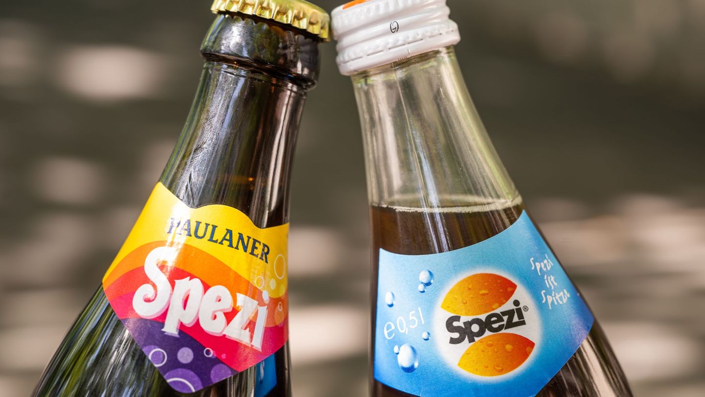 Spezi von Paulaner und Riegele. Eine Einigung der Brauereien ebnet Paulaner den Weg ins Ausland. (Illustration) Foto: Peter Knef
