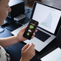 Viele nutzen auch im Job ChatGPT oder ähnliche Chatbots