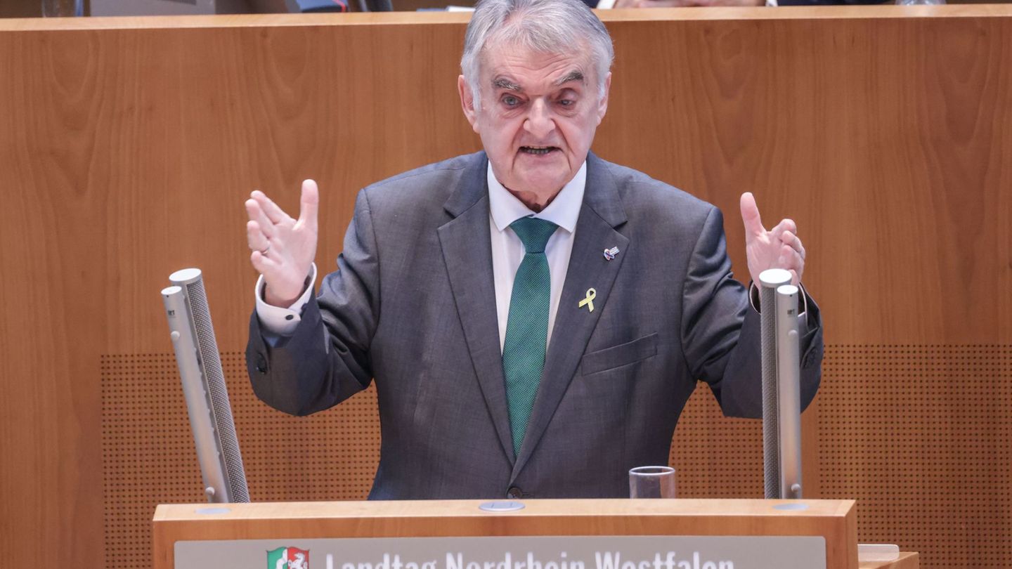 NRW-Innenminister Herbert Reul (CDU) plädiert für eine gemeinsame Drohnenabwehr. Foto: Oliver Berg/dpa