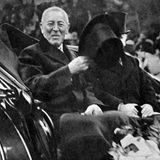 Auch der 28. US-Präsident Woodrow Wilson, der 1919 "für seine Verdienste um die Beendigung des Ersten Weltkriegs und die Gründung des Völkerbunds" mit dem Nobelpreis ausgezeichnet wurde, war als Empfänger umstritten. Er beanspruchte die Vorherrschaft der weißen Rasse, rechtfertigte die Sklaverei und würdigte den Ku-Klux-Klan.