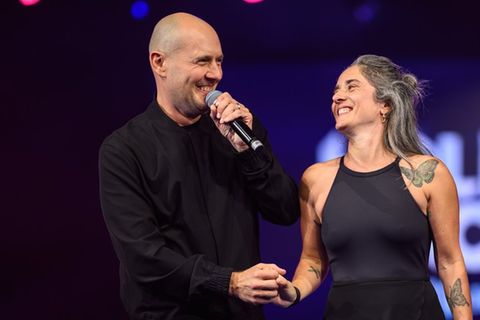 Sänger Oli.P und seine Frau, die ehemalige Eiskunstläuferin Pauline Petzokat.