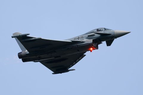 Grünes Licht für 20 neue Kampfjets im Wert von 3,75 Milliarden Euro. (Archivbild) Foto: Christoph Reichwein/dpa