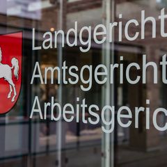 Der Mann wurde für schuldunfähig befunden. (Symbolbild) Foto: Swen Pförtner/dpa