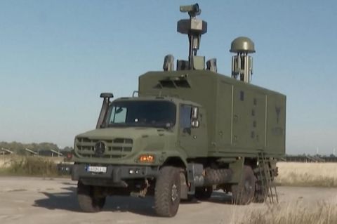 Komplettes Abwehrsystem auf vier Rädern: So funktioniert der "Drohnentruck"