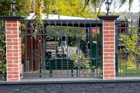 Bonn: Reporter filmt Einzug der Taliban ins afghanische Konsulat