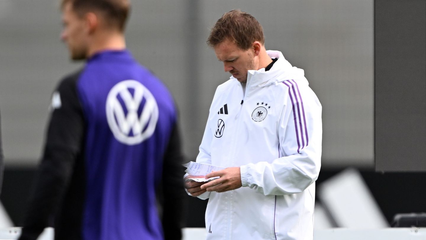 Julian Nagelsmann muss in der WM-Qualifikation unerwartet rechnen. Foto: Federico Gambarini/dpa