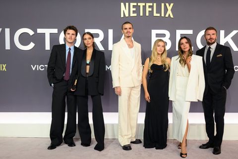 Cruz Beckham, Jackie Apostel, Romeo Beckham, Harper Beckham, Victoria Beckham und David Beckham bei der "Victoria Beckham" Wel