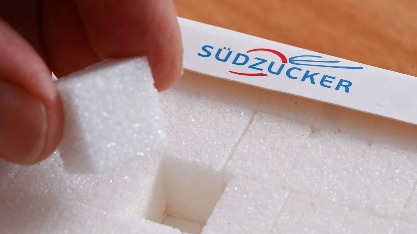 Die "drastisch gesunkenen Zuckerpreise und die rückläufige Absatzmenge" belasten Südzucker. Foto: Bernd Weißbrod/dpa