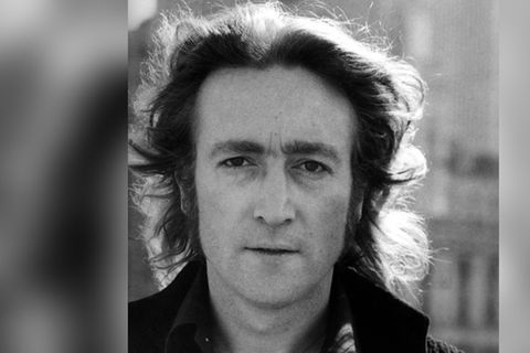 John Lennon, Mitgründer der Beatles und Stimme einer Generation, starb 1980 durch ein Attentat in New York.
