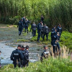 Die Polizei suchte mit großem Aufwand nach der verschwundenen Familie Schulze aus Drage (Aufnahme von 2015)