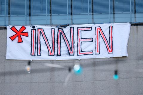 Bloß kein Binnen-I oder Gendersternchen? Der Deutsche Kulturrat findet, das sollten Künstler und Kulturinstitutionen selbst ents