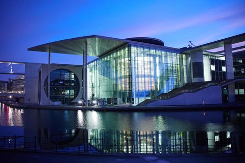 Der Erweiterungsbau des Marie-Elisabeth-Lüders-Hauses sollte eigentlich Ende 2025 bezogen werden. (Archivbild) Foto: Joerg Carst