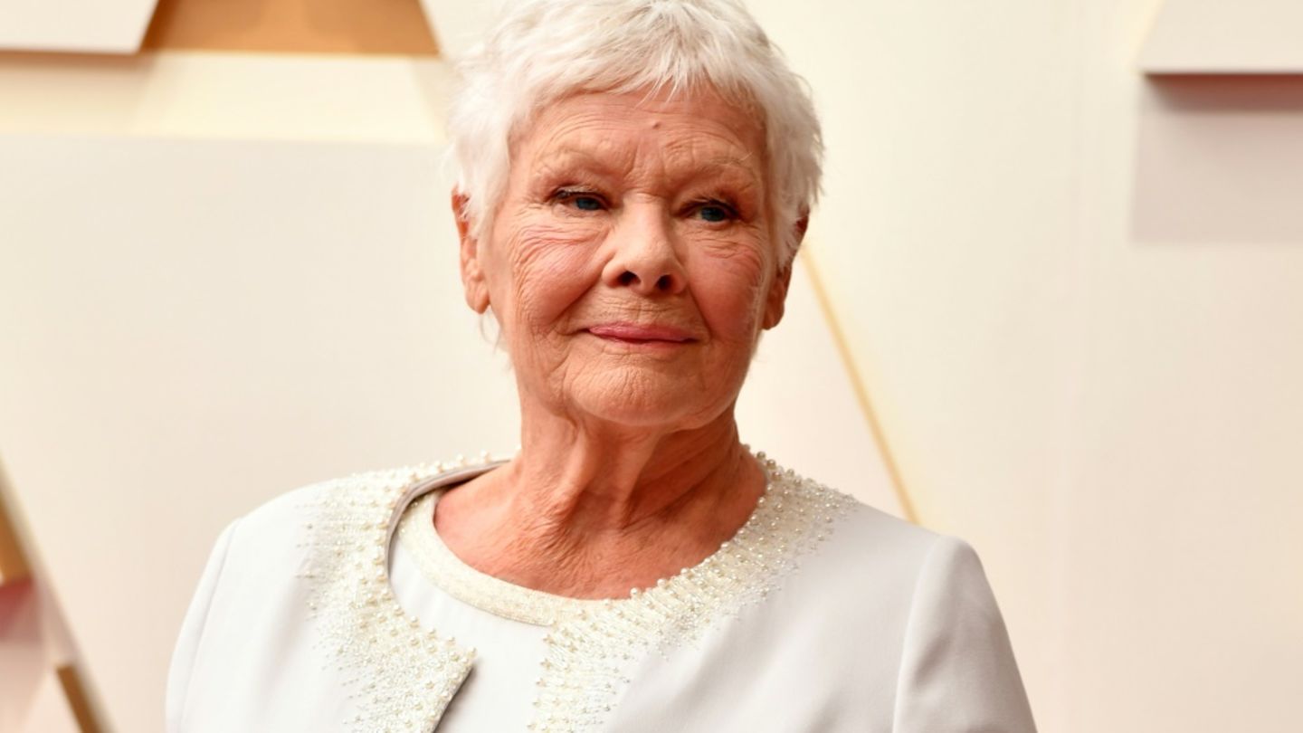 Judi Dench 2022